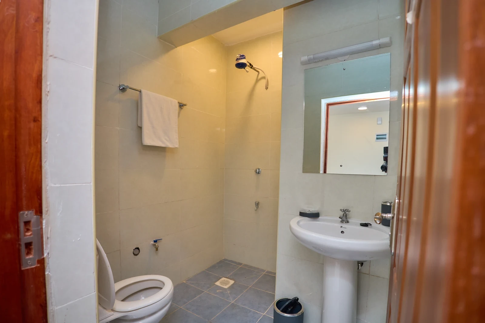 Luxore Residences — Photo 6